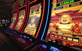 Filipino player placing a sports bet on 555taya mobile app showing basketball odds